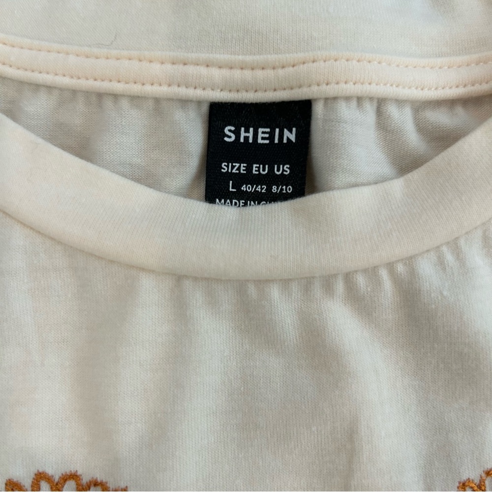 Shein Embroidered Floral Top EUC - Picture 5 of 8